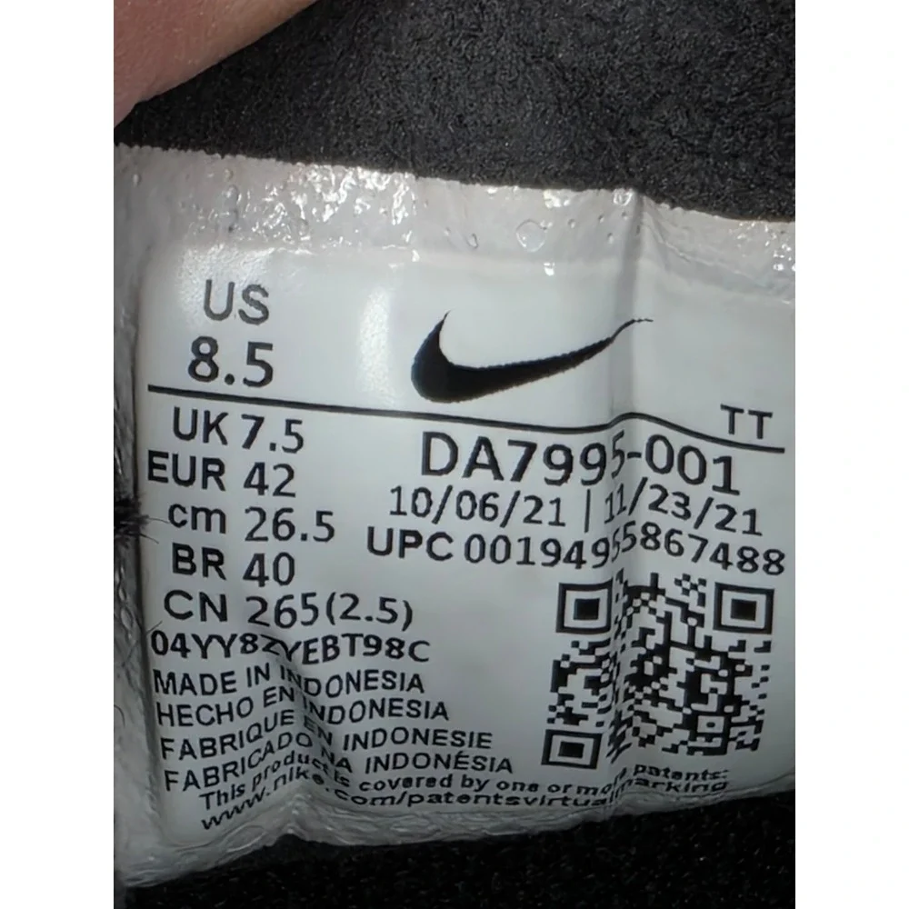 Nike Waffle One Black White Trainer's Sneakers  DA7995-001 NSW WFFL 1 Mens 8.5‎